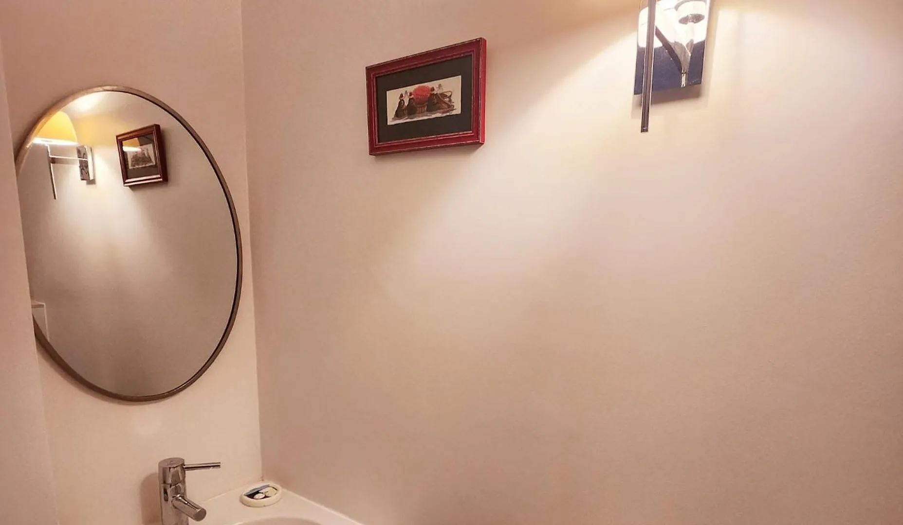 Apartment Homeloveparis Paris